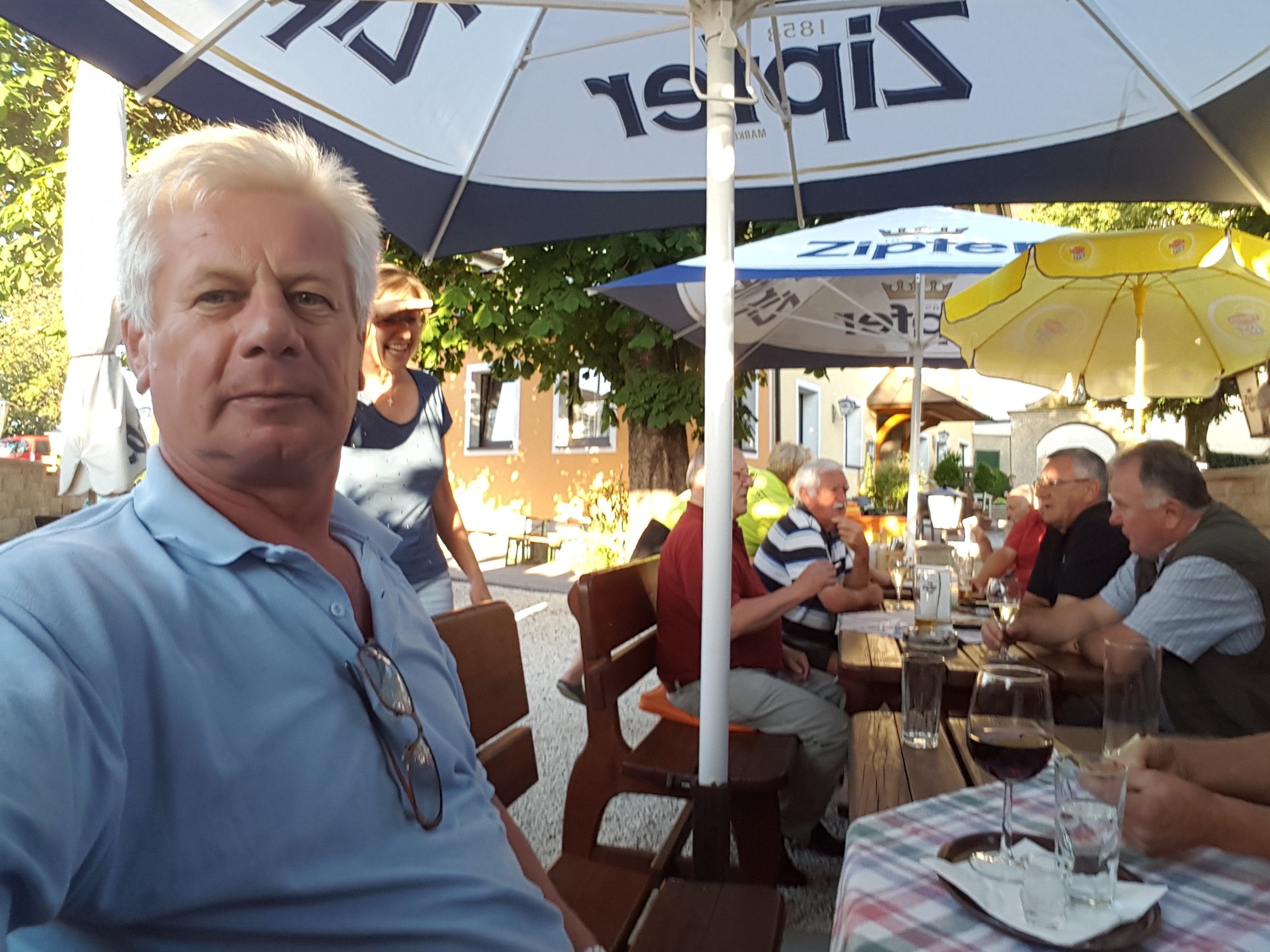 Gasthof Kirchenwirt Irrsdorf-官方