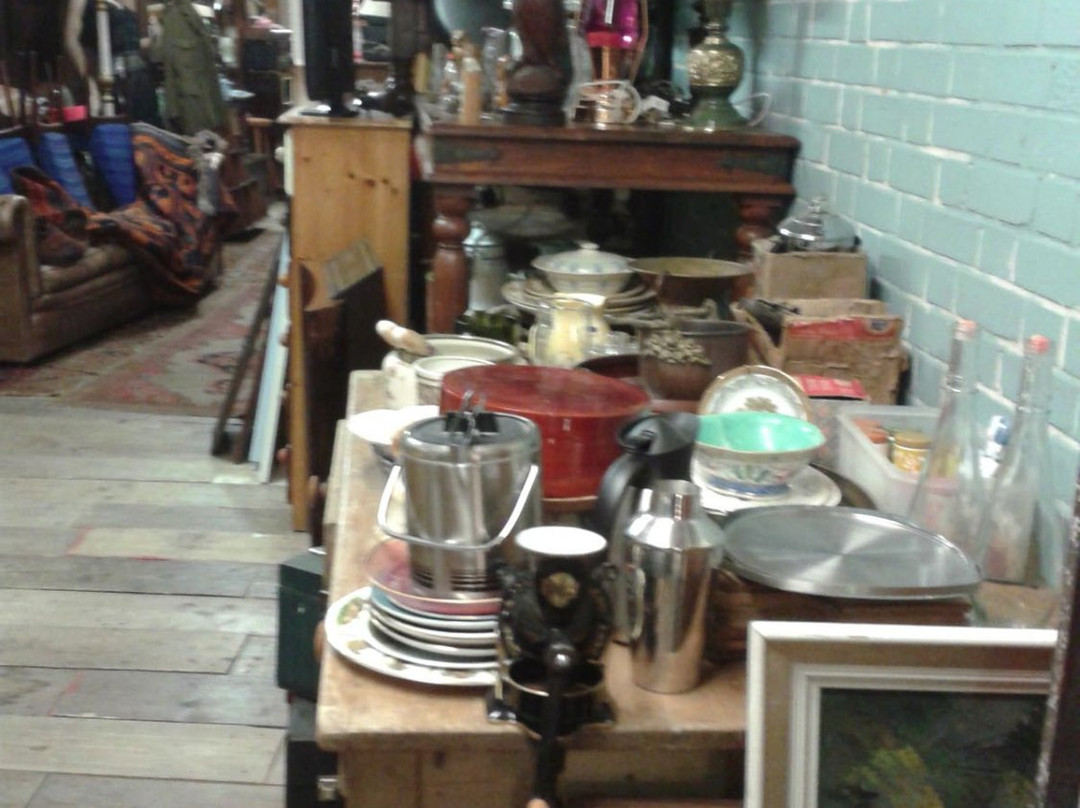 Aladdins Furniture-伦敦必去景点