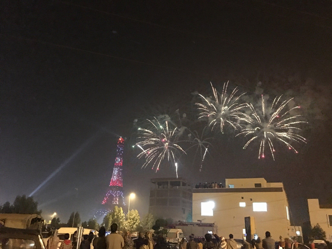 Eiffel Tower Replica-拉合尔必去景点