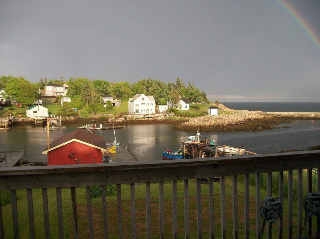 Sal's Bed & Breakfast By the Sea主图