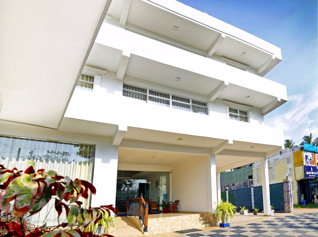 卡图纳耶克酒店住宿-Ronaka Airport Transit Hotel