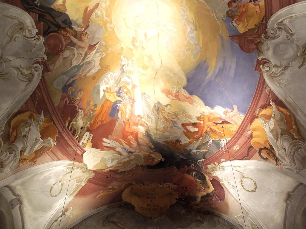 Evangelische Dreieinigkeitskirche-霍伊特必去景点