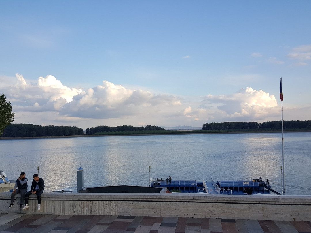 Danube Cliff景点图片