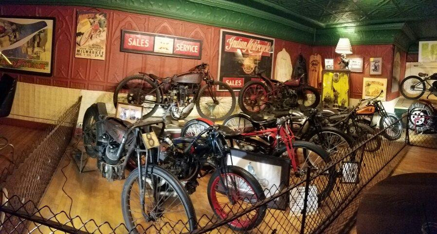 Iron Horse Social Club景点图片