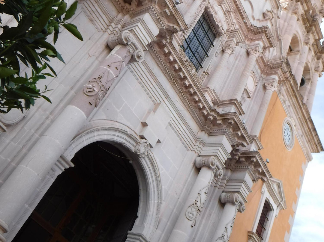 Santuario de Nuestra Senora de la Soledad-Jerez de Garcia Salinas必去景点