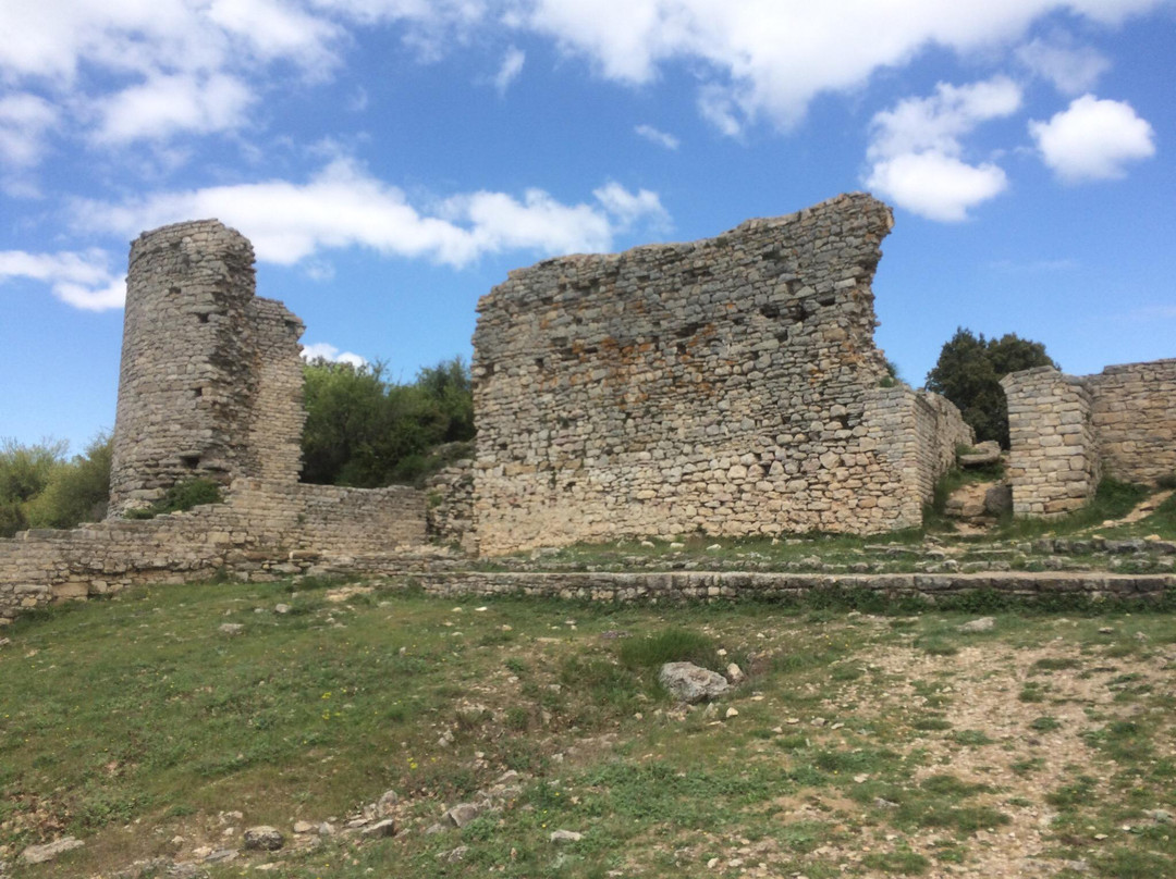 Camp de César-Laudun-l'Ardoise必去景点