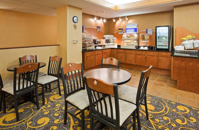 Lodi酒店住宿-Holiday Inn Express Deforest (Madison Area) by IHG