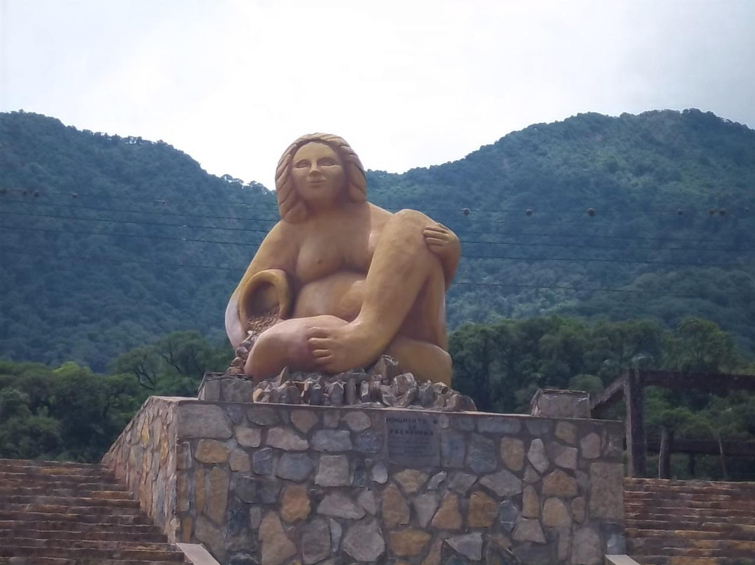Monumento a La Pachamama景点图片