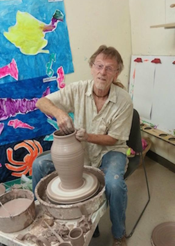 Greenleaf Stoneware-East Hampton必去景点