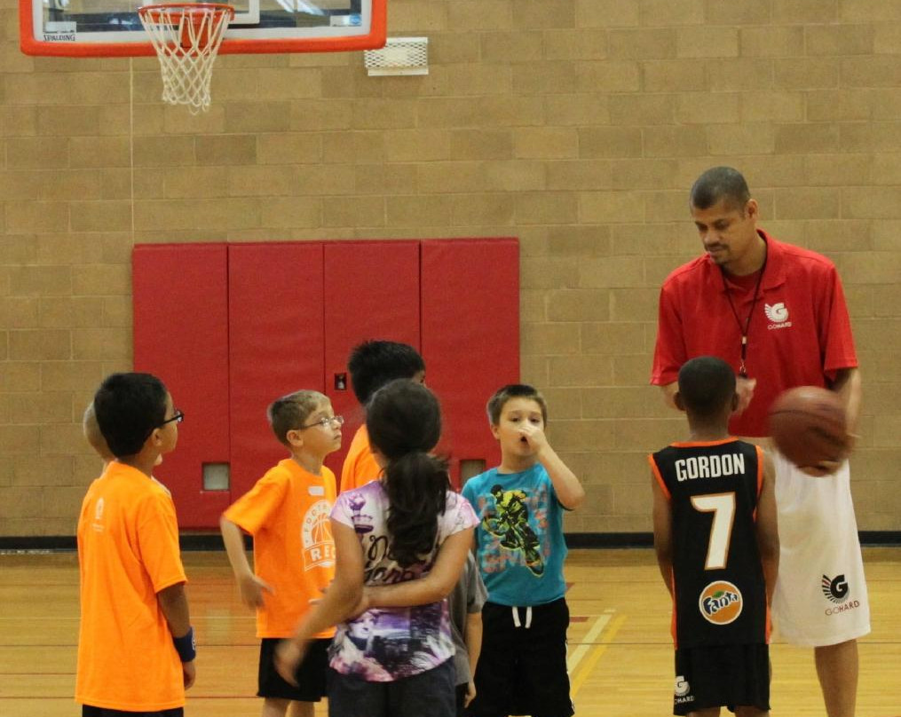 Foothills Recreation and Aquatics Center-格兰岱尔必去景点