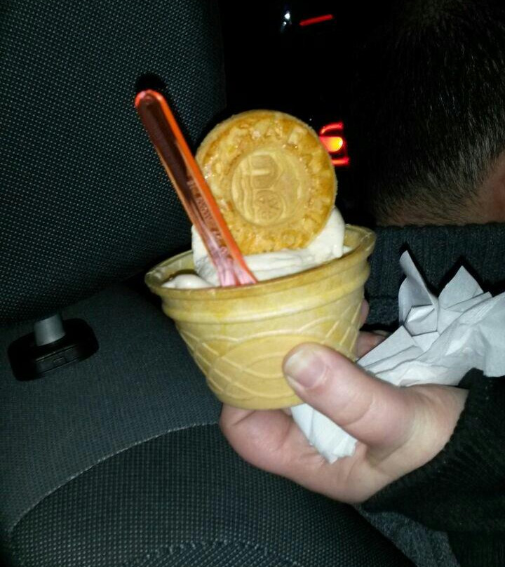 Vallermosa餐馆和美食-Gelateria Fresca Voglia