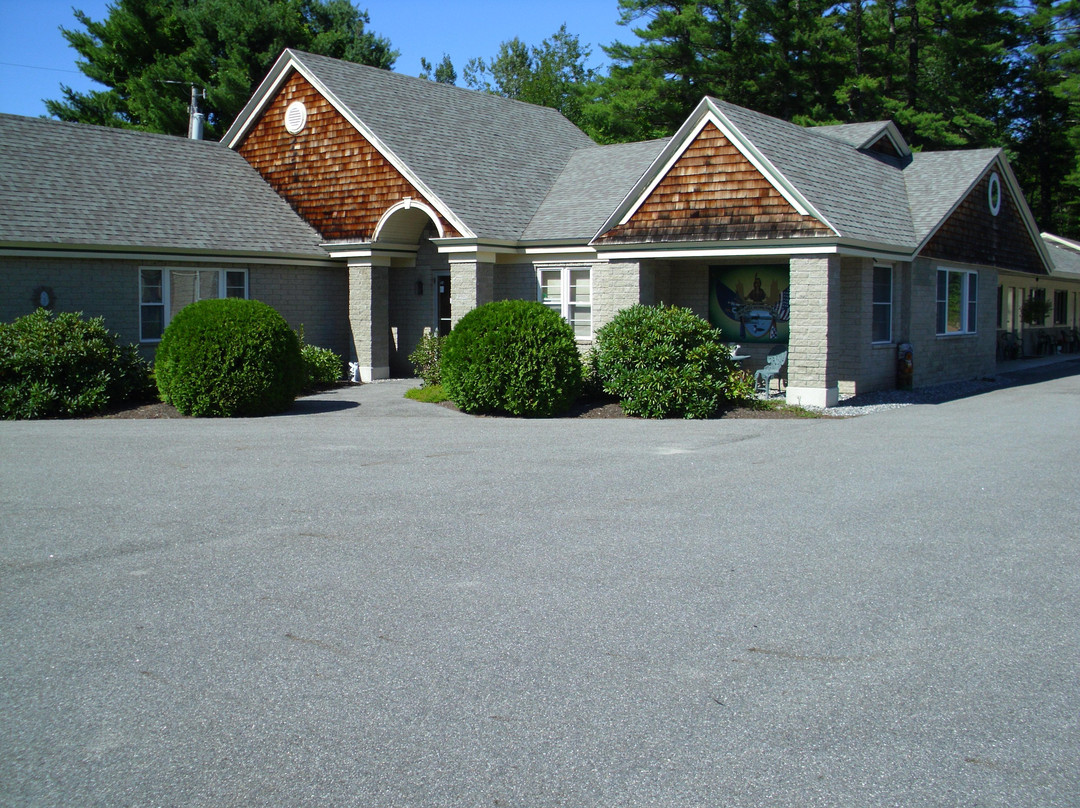 Alyssa's Motel on Thomas Pond主图