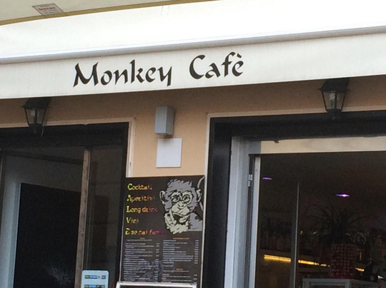 Monkey Cafe Laigueglia-Laigueglia必去景点