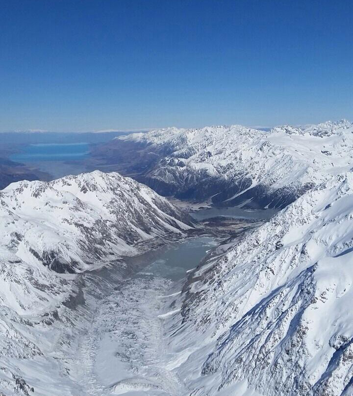 Mountain Helicopters景点图片
