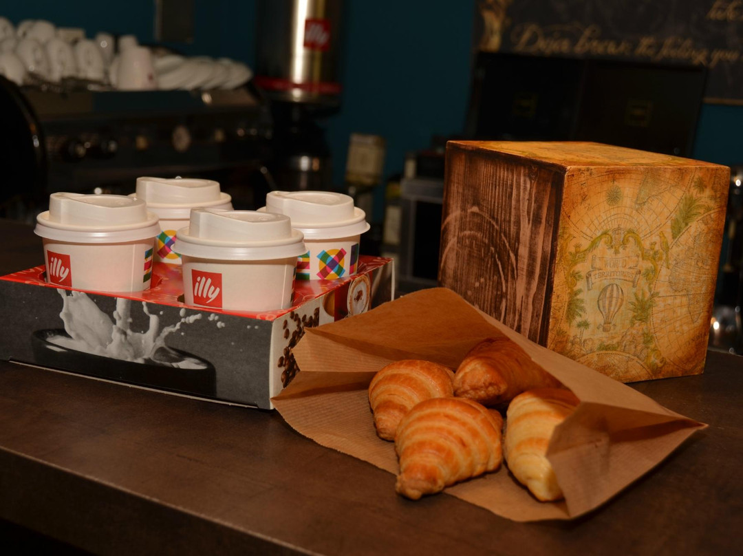 Seven Smart Casual Coffee Shop