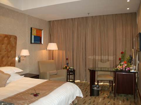 奥林匹克假日大酒店主图