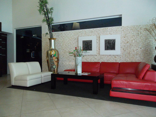 Blue House Hotel & Casino主图