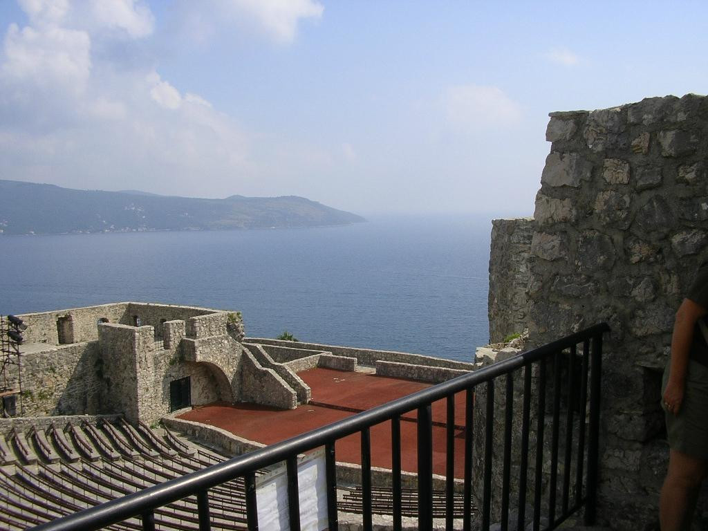 Herceg Novi Theatre景点图片