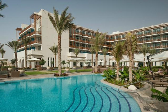 杜寇马姆皇冠假日酒店