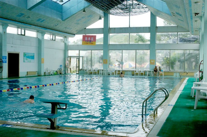 新空间温泉度假村主图