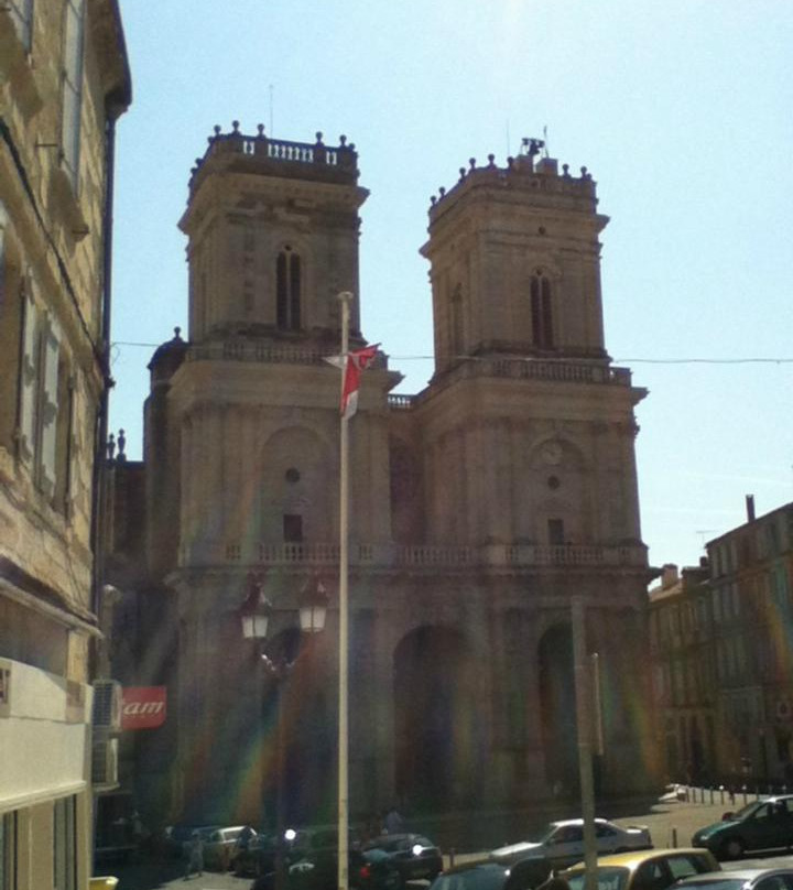 Cathedrale Sainte Marie-Auch City必去景点