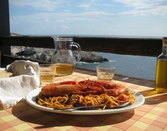 Agios Leontas餐馆和美食-Taverna Porto Limnionas