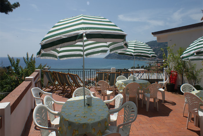 Marina di Andora酒店住宿-Albergo La Pineta