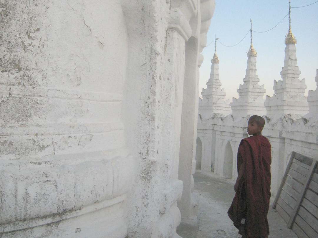 Hsinbyume Pagoda-敏贡古城必去景点