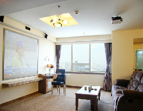 玉泉森信大酒店主图