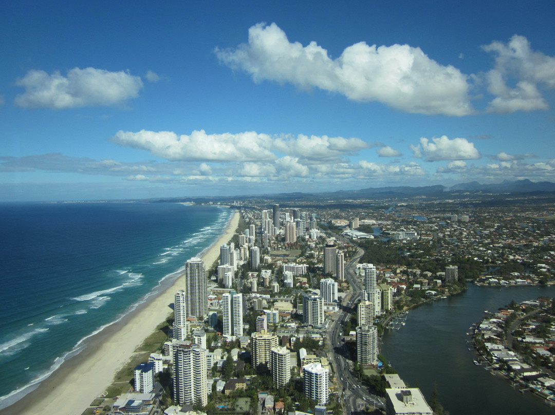 天顶攀岩-冲浪者天堂必去景点