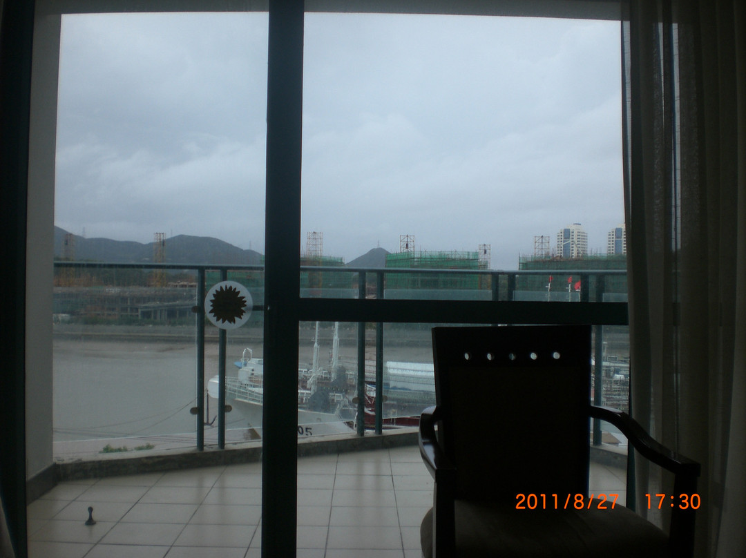 蓬莱阁海景酒店主图