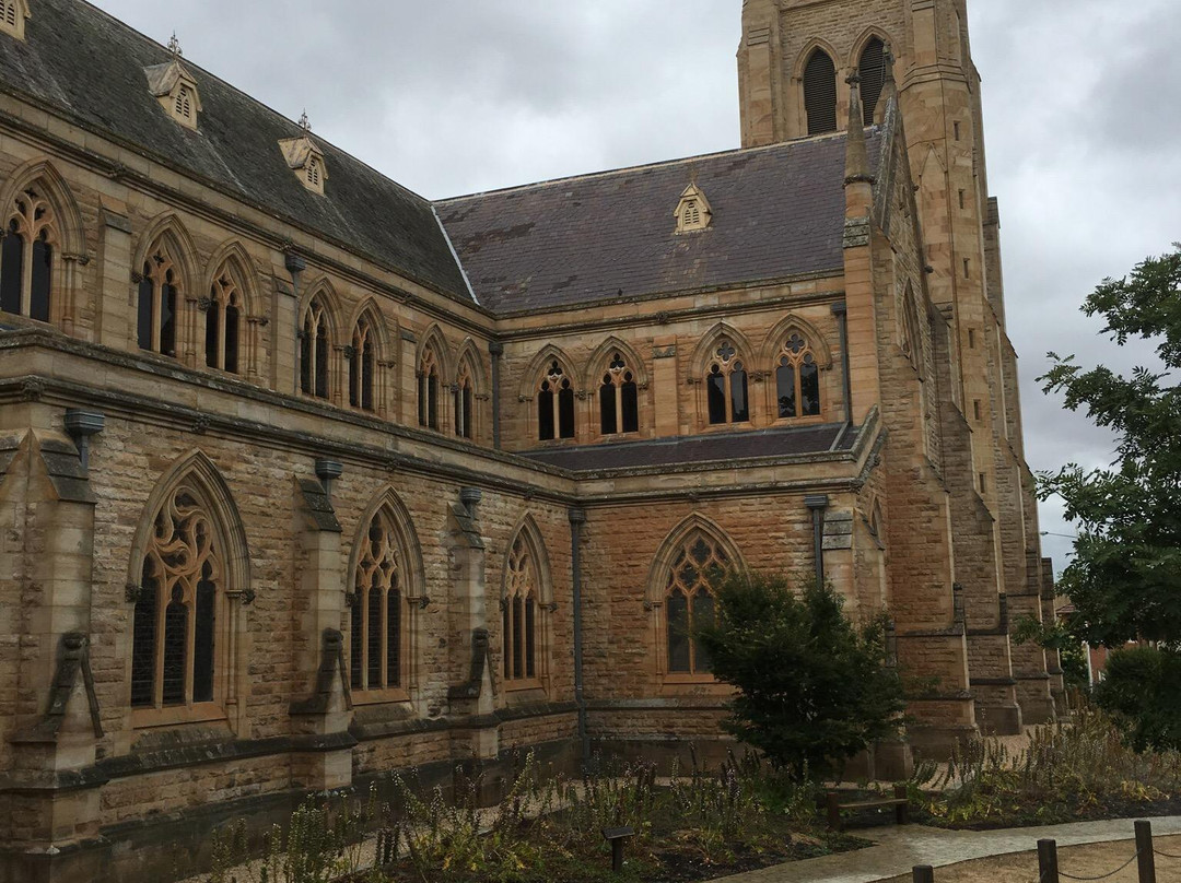 St. Saviour's Cathedral景点图片