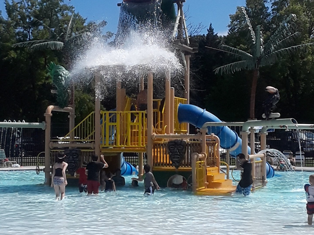 Volcano Island Waterpark景点图片