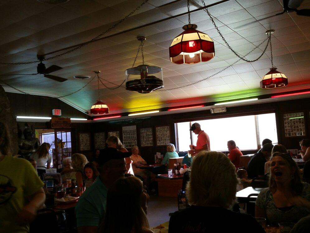 Two Rivers餐馆和美食-Port Sandy Bay