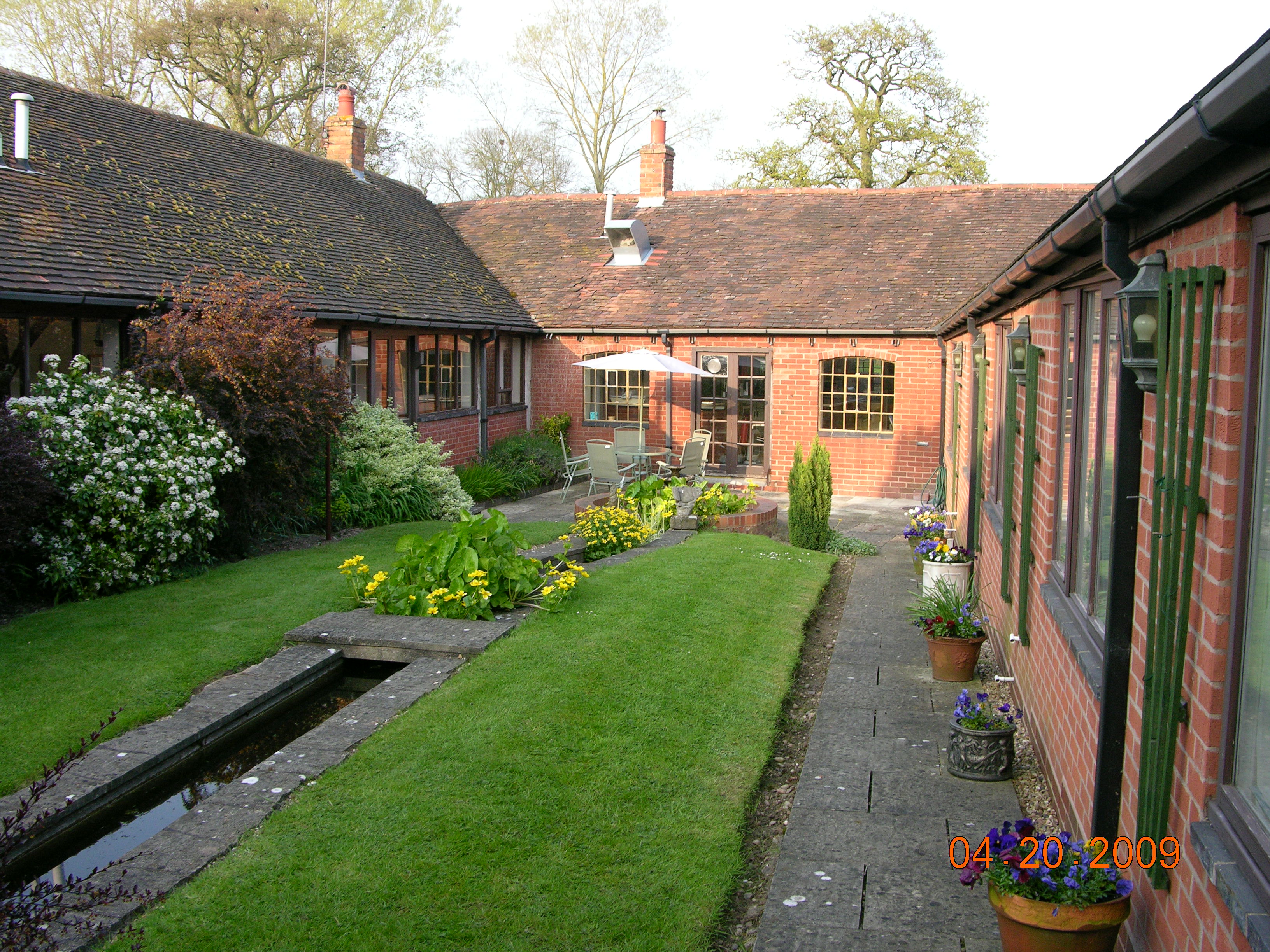 Coughton Lodge-泳池
