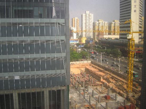 深圳中航城格兰云天大酒店主图