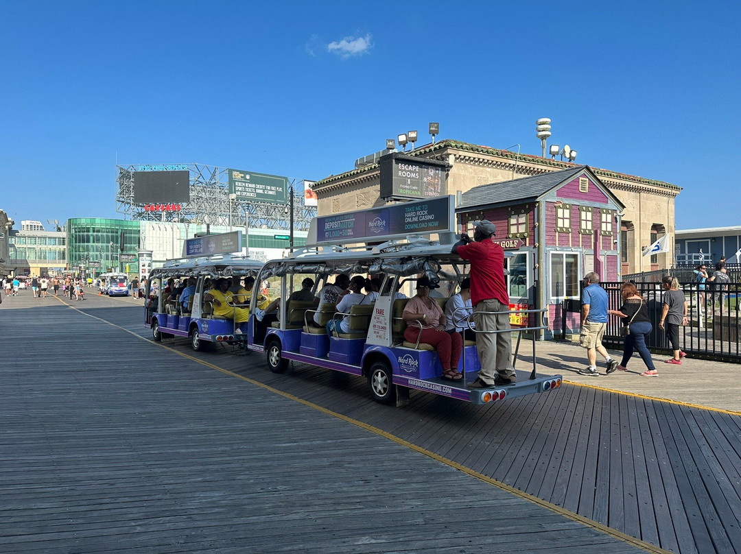 Atlantic City Boardwalk Tram Service景点图片