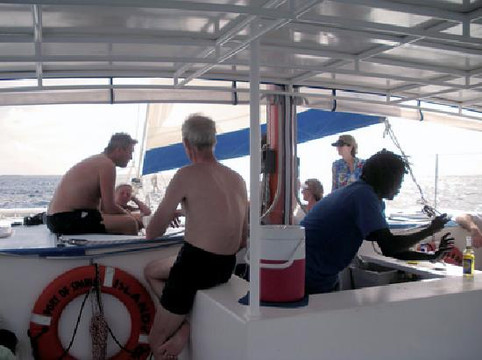 Island Girl Catamaran-斯卡伯勒必去景点