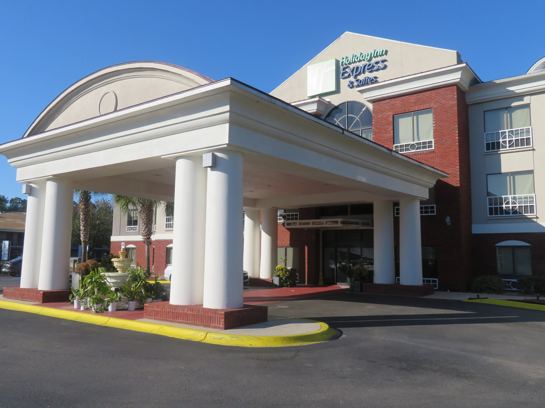 Holiday Inn Express & Suites Quincy I-10 by IHG主图