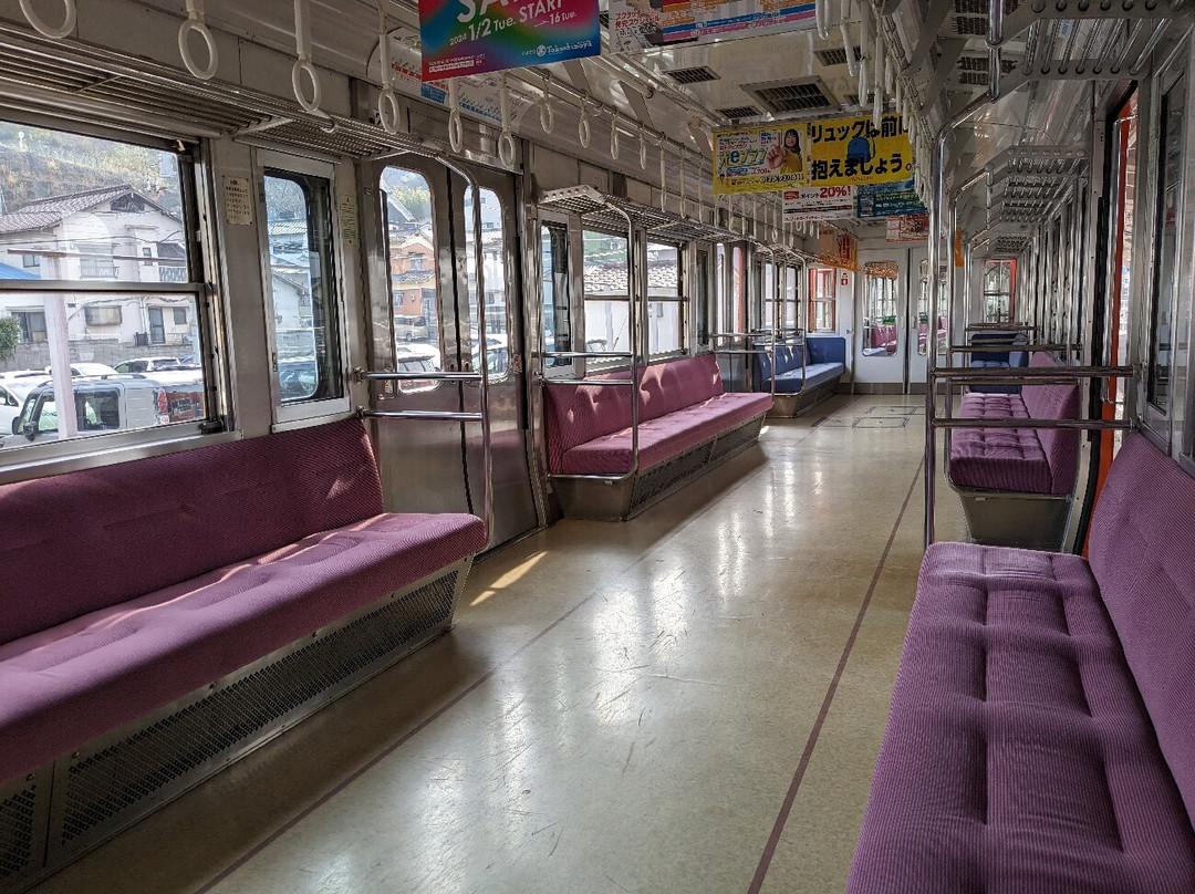 Iyo Railway - Train-松山市必去景点