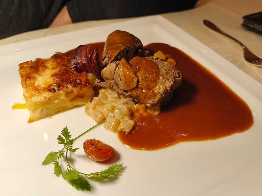 埃登勒汗酒店主图