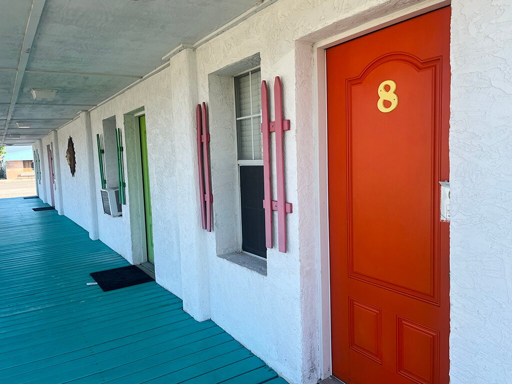 Poco Loco Lodge主图