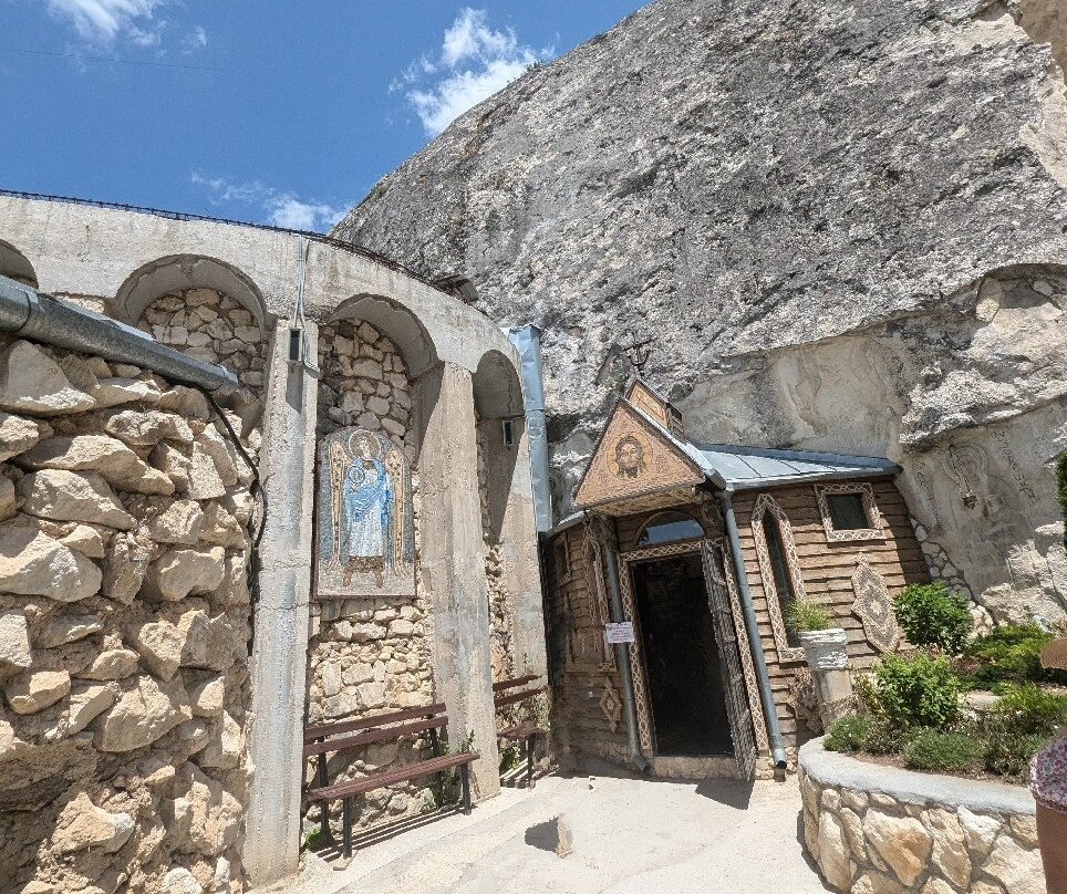 Beaded Temple of Anastasia the Obscenitelnitsy-Bashtanovka必去景点