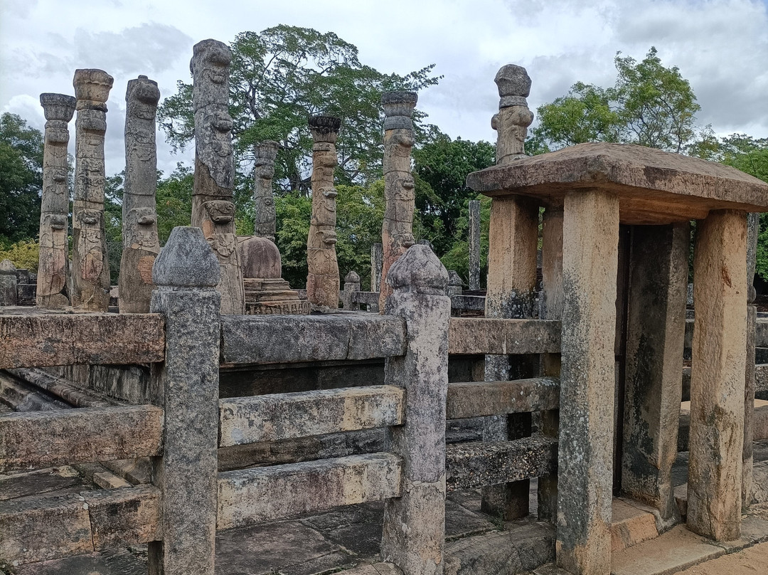 Dinesh Liyanage-波隆纳鲁瓦必去景点