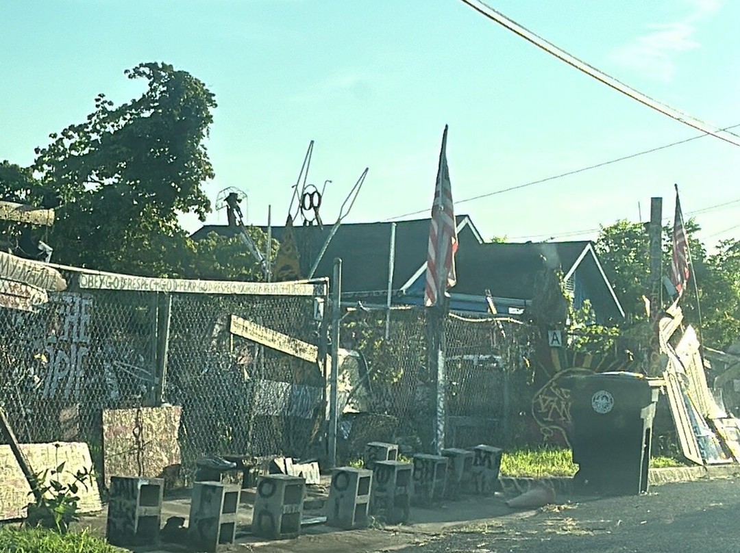 Joe Minter's African Village in America景点图片