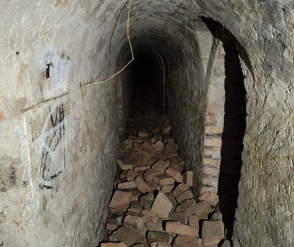 Petrovaradin Catacombs-Petrovaradin必去景点