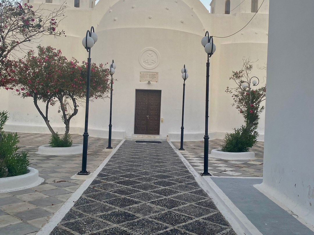 Church of TImios Stavros-佩里萨必去景点