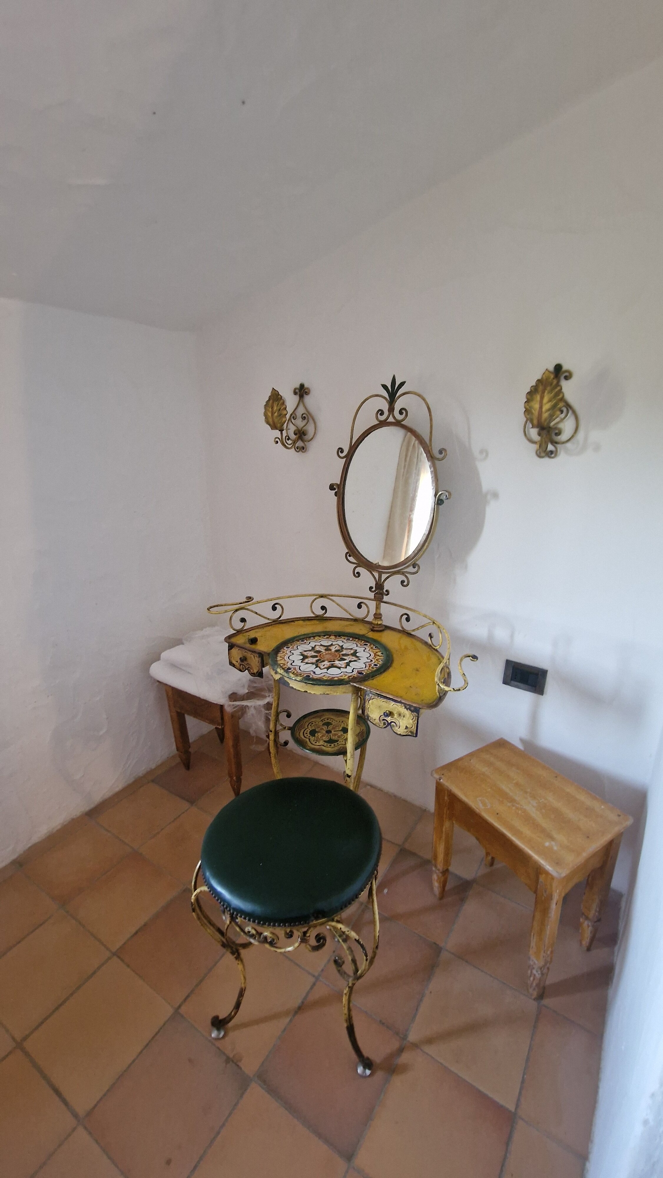 Residenza Capriccioli-官方