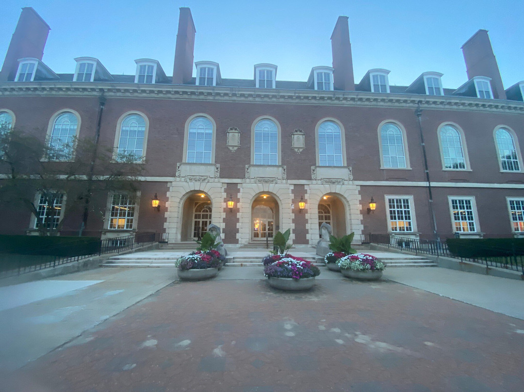Main Library at University of Illinois-厄巴纳必去景点