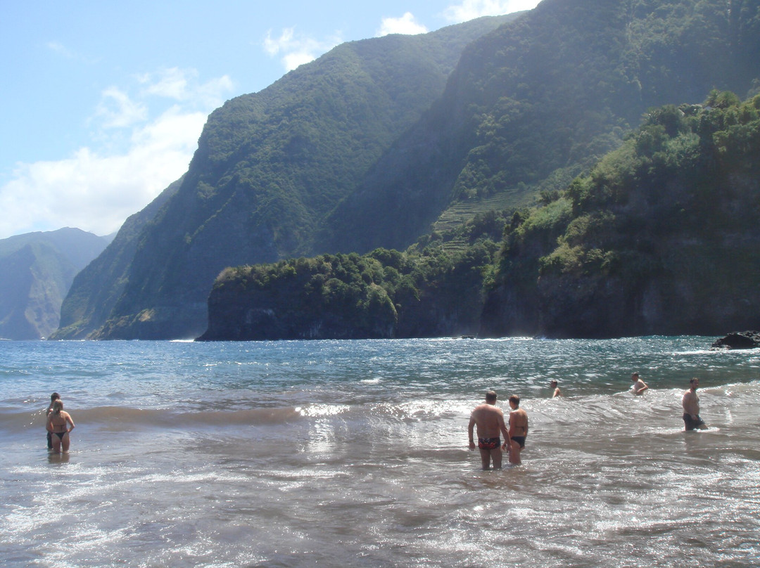 Praia do Porto do Seixal-Seixal必去景点
